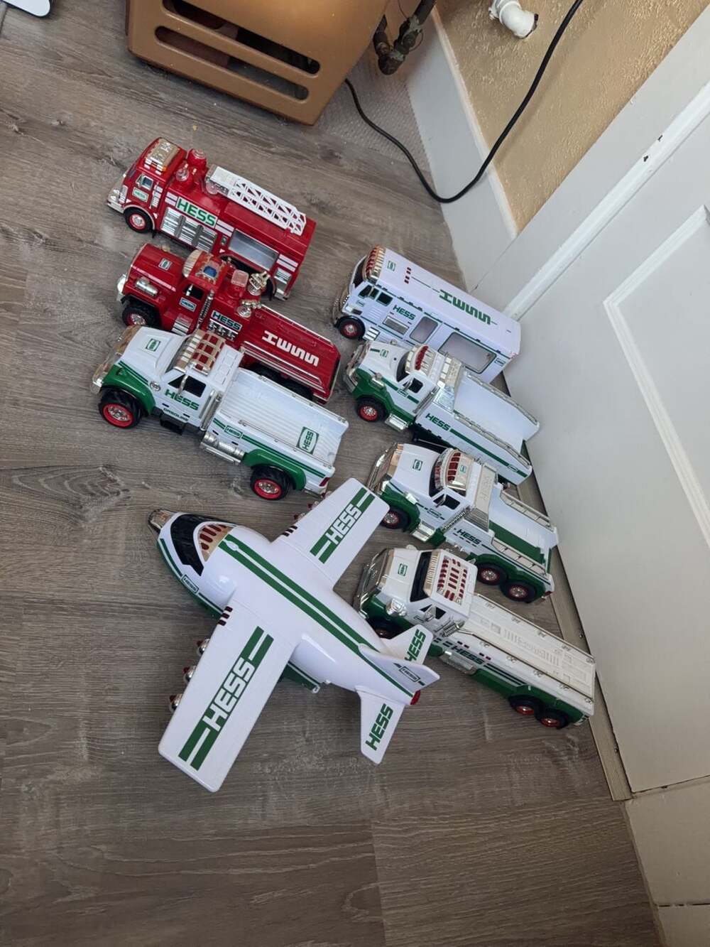 Hess 8 vehicle set